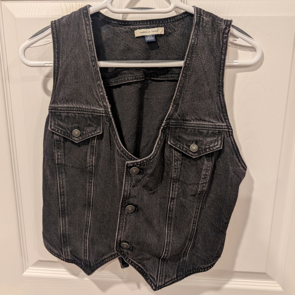 American Eagle Outfitters Black Denim Vest - Women's Sleeveless Button-Front